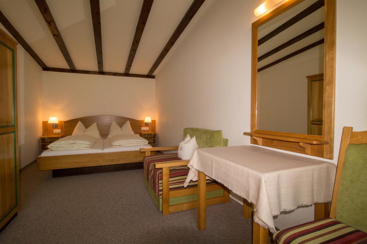 Chalets St. Wendelin Telfs Room photo